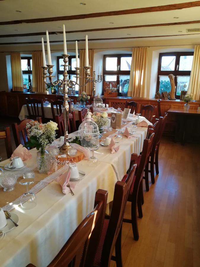 Gasthaus Dollinger Дінкельсбюль Екстер'єр фото